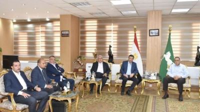 علاء فاروق يبحث مع "غراب" تعزيز التعاون المشترك بين البنك الزراعي ومحافظة الشرقية