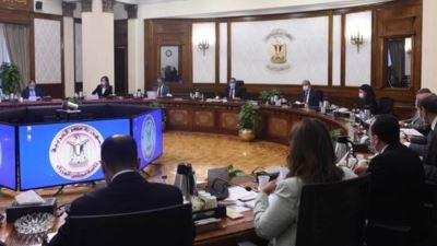 مدبولي يوجه بالتنسيق مع البنك المركزي لتخصيص التمويل اللازم لتوفير السلع ومستلزمات الإنتاج