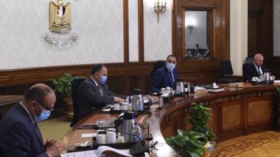 مدبولي يتابع الموقف التنفيذي لمنظومة النقل الذكي  بحضور وكيل  مساعد محافظ المركزي 