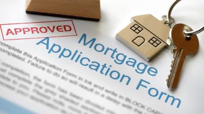 US Mortgage Applications Rise for 1st Time in a Month