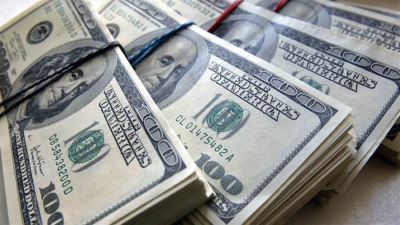 سعر الدولار اليوم الإثنين 15-8-2022 بمستهل التعاملات في البنوك