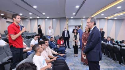 وزير الاتصالات يشهد توقيع اتفاقيتى تعاون بين جامعة مصر للمعلوماتية والشركة المصرية للاتصالات