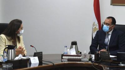 رئيس الوزراء يتابع موقف خطط ومشروعات "صندوق مصر السيادي" لجذب مزيد من الاستثمارات الأجنبية المباشرة