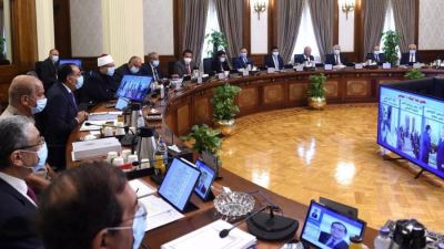 الوزراء : إصدار عدد من العملات التذكارية غير المتداولة من الفضة فئة الـ 100 جنيه