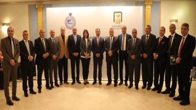 تعاون مشترك بين البنك الأهلي ووزارة المالية وإدارة المنيا التعليمية 