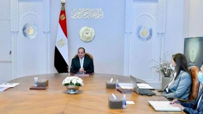 الرئيس عبد الفتاح السيسي يتابع تطور المؤشرات الاقتصادية بحضور رئيس الوزراء