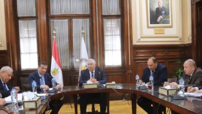 القصير وفاروق يبحثان سبل تعزيز التعاون والتوسع في تمويل مشروعات الانتاج الزراعي والحيواني