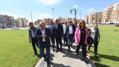 وزير الإسكان يتفقد وحدات مبادرة "سكن لكل المصريين" لمنخفضى الدخل بحدائق العاصمة