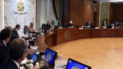 مدبولي: التنسيق مع محافظ البنك المركزي والمجموعة الاقتصادية لوضع أجندة ومحاور المؤتمر الاقتصادي