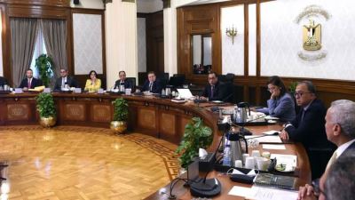 رئيس الوزراء يترأس اجتماع المجلس التنسيقي للسياسات النقدية والمالية