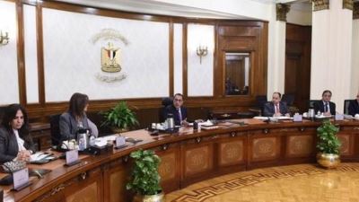 رئيس الوزراء يتابع مستجدات برنامج الطروحات العامة