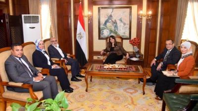 وزيرة الهجرة تستعرض مشاركة المصريين بالخارج فى إنشاء مشروع استثماري طبي تعليمي ضخم