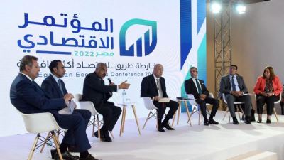 رئيس الوزراء يبحث تمكيِن الأسر المتوسطة من الحصول على الوحدات بنظام سداد مطول