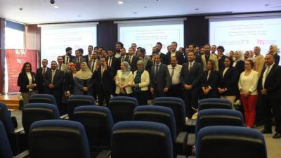 وفد من قيادات البنك الأهلي  يزور معهد تكنولوچبا المعلومات 