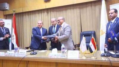 بروتوكول تعاون بين وزارة التموين و"الأهلي المصري" لإنشاء مكاتب السجل التجاري بفروع البنك 