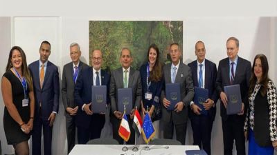   البنك الأهلي يوقع اتفاقية مشتركة مع بنكي «مصر والقاهرة» بـ 140 مليون يورو 