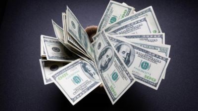 سعر الدولار اليوم الاثنين 14-11-2022 بختام التعاملات في البنوك