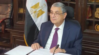 وزير الكهرباء يبحث مع وفد البنك الدولي بمصر تعزيز التعاون فى مجال الطاقة المتجددة