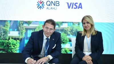 QNB الأهلي يوقع مذكرة تفاهم مع شركة فيزا لإصدار بطاقته المصرفية من مواد صديقة للبيئة