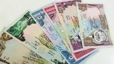 ارتفاع الدينار الكويتي بمستهل التعاملات ليسجل 81.85 جنيه
