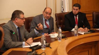 الشعبة العامة للمستلزمات الطبية تشيد بجهود البنك المركزي في حل مشكلة تكدس الموانئ المصرية بشحنات الواردات