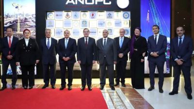 البنك الأهلي ينتهي من ترتيب أكبر تمويل لمشروع تكرير البترول بتكلفة 2.9 مليار دولار