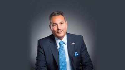 ماذا يحدث عند إيقاف الأهلي المصري ومصر طرح شهادات ال25% .. رئيس بنك مصر يجيب ؟