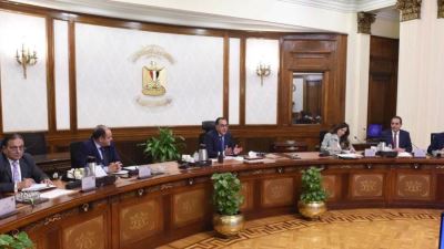 وزير المالية يعقد اجتماع مع مسئولي البنك المركزي للاتفاق على آليات تنفيذ مبادرة دعم القطاعات الإنتاجية