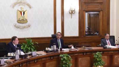 رئيس الوزراء : الإفراج عن بضائع بـ 794.7 مليون دولار خلال الفترة من 24 إلى 28 يناير الحالي