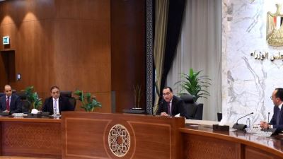 رئيس الوزراء: 145 مليون دولار استثمارات لـ3 شركات سيارات