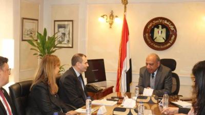 وزير قطاع الأعمال العام يستقبل وفد البنك الأوروبي لإعادة الإعمار والتنمية لبحث فرص التعاون 