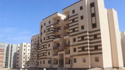 رئيس جهاز مدينة العاشر من رمضان يتابع سير العمل بوحدات مبادرة سكن كل المصريين 