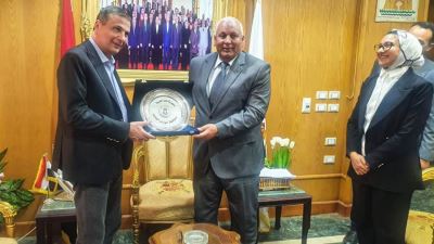 الزراعي المصري يواصل مسيرة قوافل الخير لدعم الأسر الأكثر احتياجاً ومركز الاحتياجات الخاصة