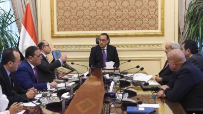 رئيس الوزراء يلتقي مسئولي شركة "مودرن للتنمية والاستثمار" لبحث عدد من الفرص الاستثمارية في القطاع المالي