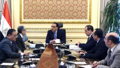 رئيس الوزراء يتابع تنفيذ خطة ترشيد استهلاك الكهرباء لتوفير العملات الأجنبية