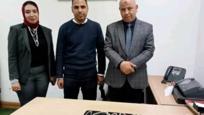 جمارك مطار برج العرب تضبط محاولة تهريب عدد من السلاسل الذهبية