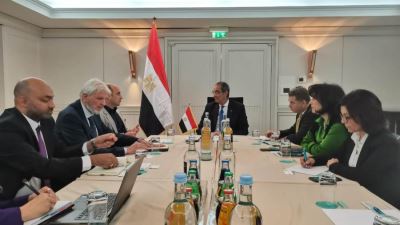 وزير الاتصالات يبحث مع شركات ألمانية التعاون فى مجالات التعهيد والالكترونيات والبرمجيات