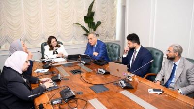 وزيرة الهجرة تستعرض تطبيق «المصريين في الخارج» وأهم الخدمات المقدمة من خلاله
