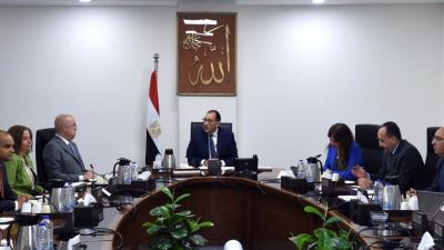 رئيس الوزراء يتابع إجراءات توفير الدعم المطلوب لمشروعات المبادرة الرئاسية "سكن كل  المصريين"