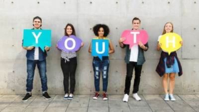 المصرف المتحد يتيح باقة منتجات مجانية بمناسبة اليوم العالمي للشباب