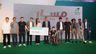 البريد تكرم أوائل الثانوية العامة والأزهرية والدبلومات الفنية