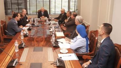 وزير الزراعة يتابع تطوير منظومة كارت الفلاح بحضور ممثلي البنك الزراعي