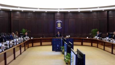 مدبولي يتابع خطة التعاون مع مؤسسة التمويل الدولية في تنفيذ برنامج الطروحات بحضور محافظ البنك المركزي 