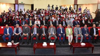 وزير الشباب والرياضة ورئيسا الرقابة المالية والبورصة يشهدون انطلاق قمة الشمول الرقمي والمالي للشباب