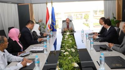 محافظ أسوان يشيد بالدور الوطني للبنك الأهلي المصري لتعزيز أواصر التعاون وتحقيق الدعم المجتمعي