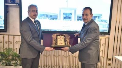 وزير العمل يزور أكبر مجمع  للإصدارات الذكية والمؤمنة في الشرق الأوسط.. ويلتقي برئيسه التنفيذي