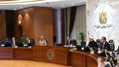 رئيس الوزراء: إعداد القوانين الخاصة بالحزمة الاجتماعية التي وجه بها الرئيس لإقرارها من البرلمان 