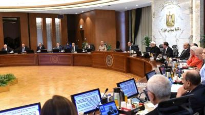 مجلس الوزراء يوافق على مشروع زيادة علاوة غلاء المعيشة لـ600 جنيه 