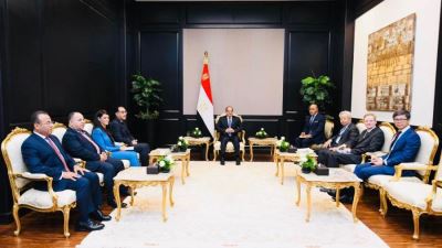 السيسي يستقبل رئيس مجلس إدارة البنك الآسيوي للاستثمار في البنية التحتية بشرم الشيخ