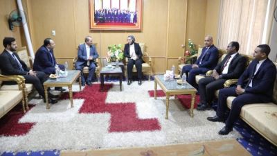 نائب محافظ الوادي الجديد تلتقي وفد البنك الأهلي لتوفير الخدمات التمويلية والفنية للمشروعات 